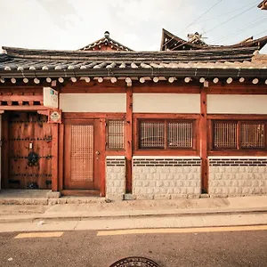 Bukchonmaru Hanok Seul